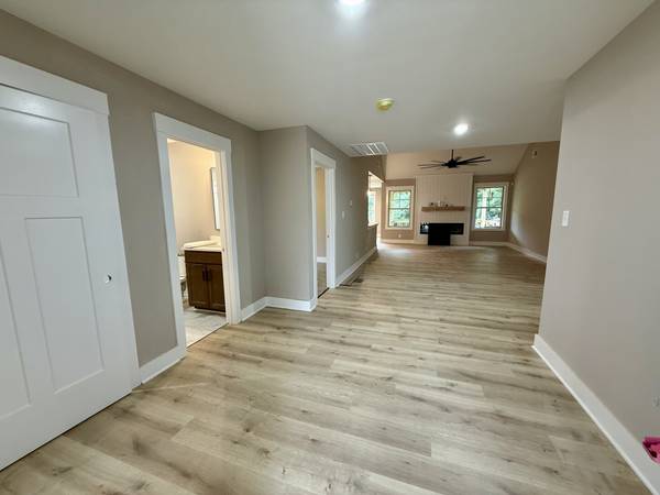 355 Hereford Farms, Clarksville, TN 37043