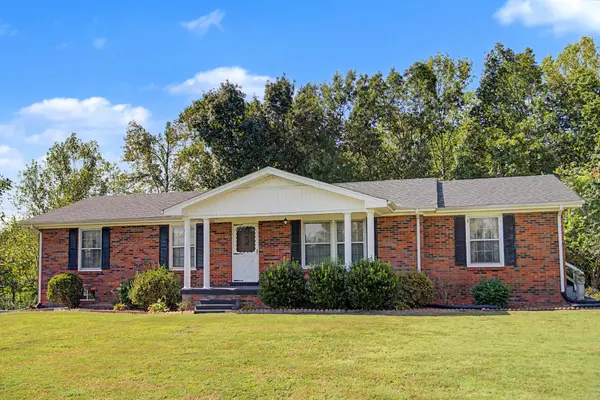 5279 Oak Grove Rd, Red Boiling Springs, TN 37150