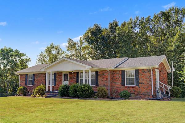 5279 Oak Grove Rd, Red Boiling Springs, TN 37150