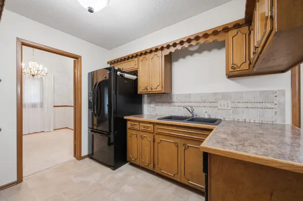 1135 N Patrick Henry St, Derby, KS 67037