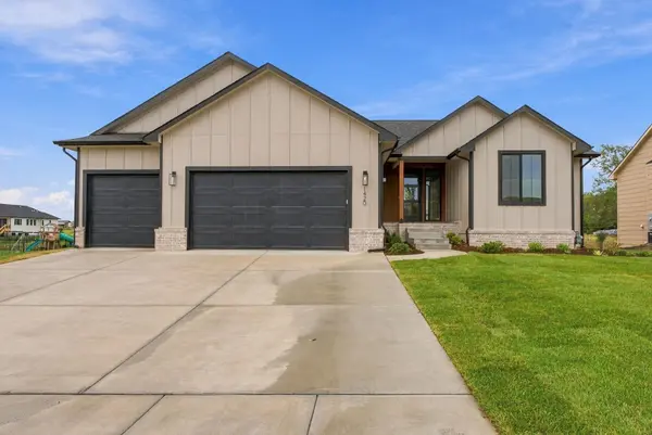 1420 W Cozy Hollow, Goddard, KS 67052