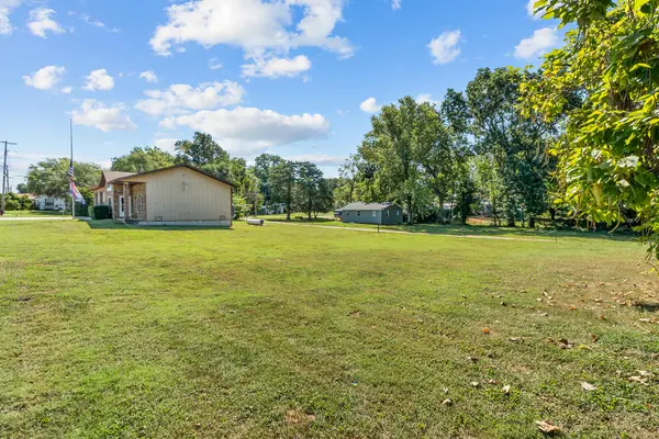 341 North AVE, Sparta, MO 65753