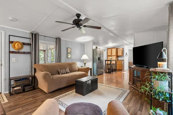 1002 Still Meadow RD, Merriam Woods, MO 65740