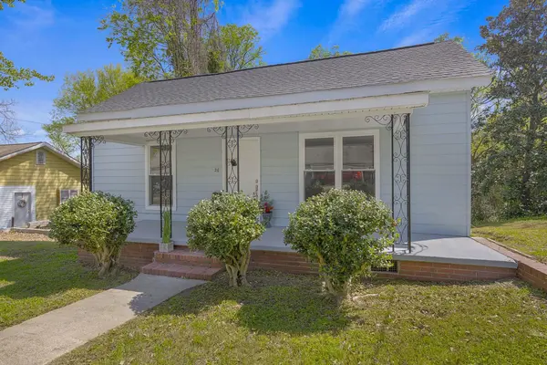 26 Pearl ST, Ware Shoals, SC 29692