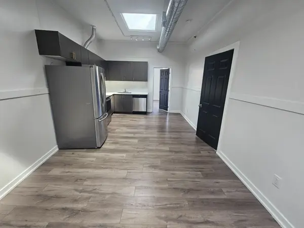 75 Main ST N #101, Brampton, ON L6X 1M8