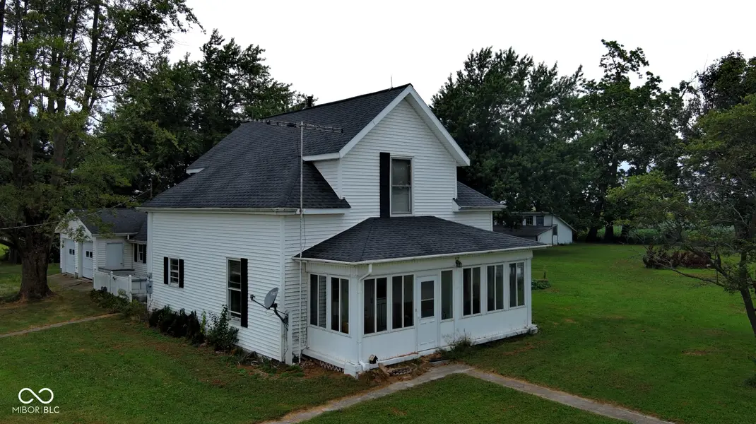1606 N County Road 1350 E, Kempton, IN 46049