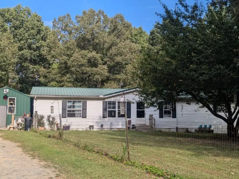 429 Crestview Loop, Crossville, TN 38571