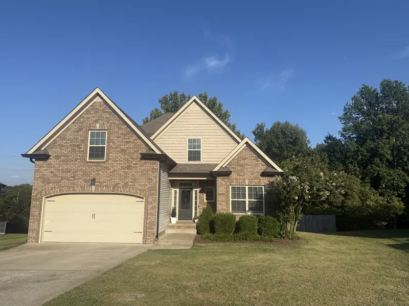1017 Quiver Ln, Clarksville, TN 37043