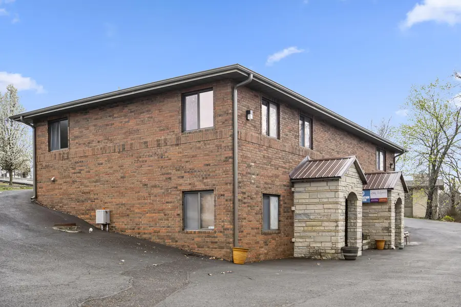 1 Woodland AVE #3, Kimberling City, MO 65686