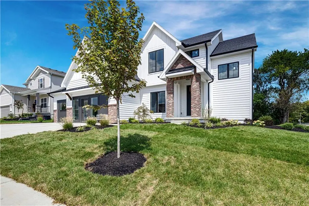 18330 W 195 ST, Spring Hill, KS 66083