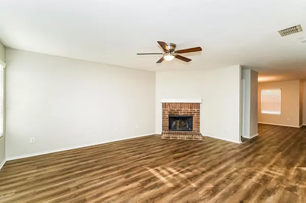 716 Wrigley Drive, Burleson, TX 76028