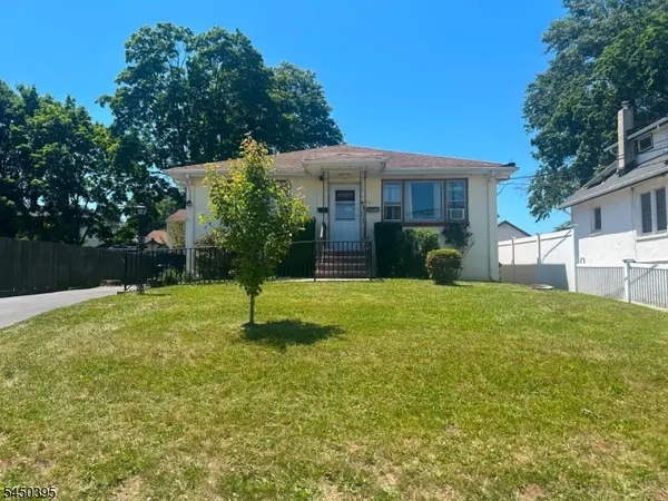 129 Hampton St, Metuchen Boro, NJ 08840