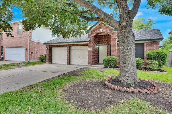 2204 Grove DR, Round Rock, TX 78681