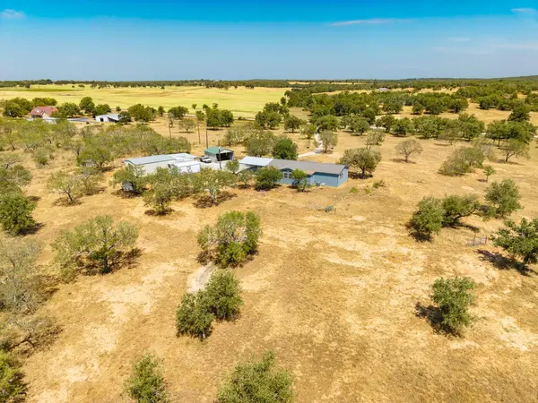 1951 Dowdy RD, Seguin, TX 78155