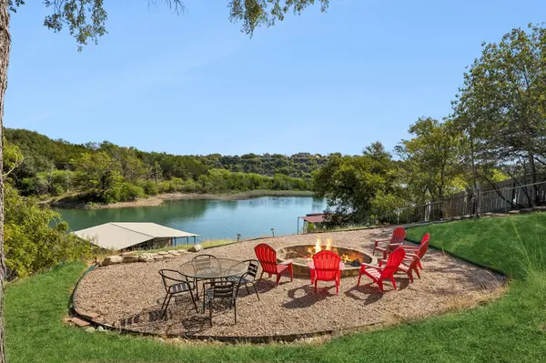 25420 Cove DR, Spicewood, TX 78669