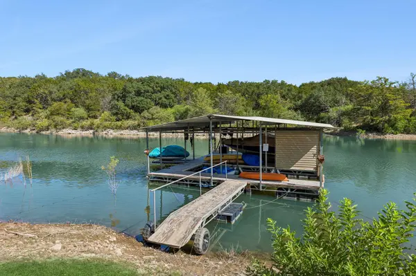 25420 Cove DR, Spicewood, TX 78669