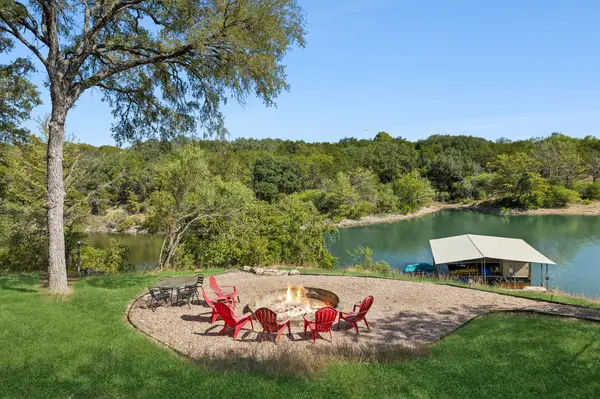 25420 Cove DR, Spicewood, TX 78669