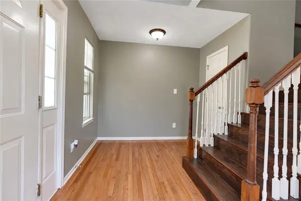 953 NW Maplewood CT, Grain Valley, MO 64029