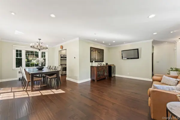 11 Winchcombe WAY, Scarsdale, NY 10583