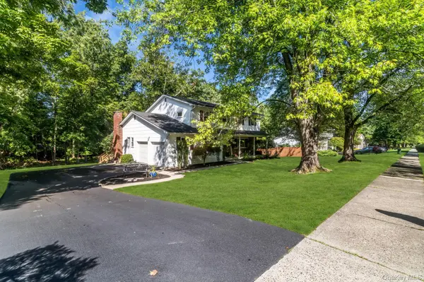 79 Branchville RD, Valley Cottage, NY 10989