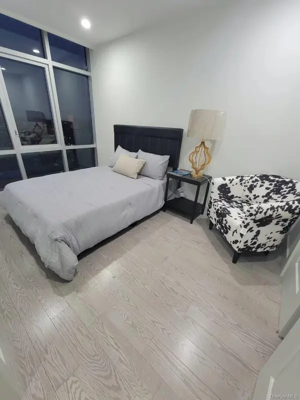 41-62 Bowne ST #12H, Flushing, NY 11355