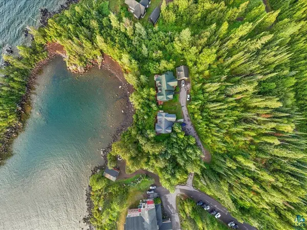 4576 Cove Side Cottage Rd #410, Beaver Bay, MN 55616