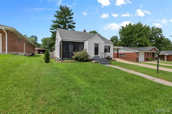1507 N Henderson ST, Cape Girardeau, MO 63701