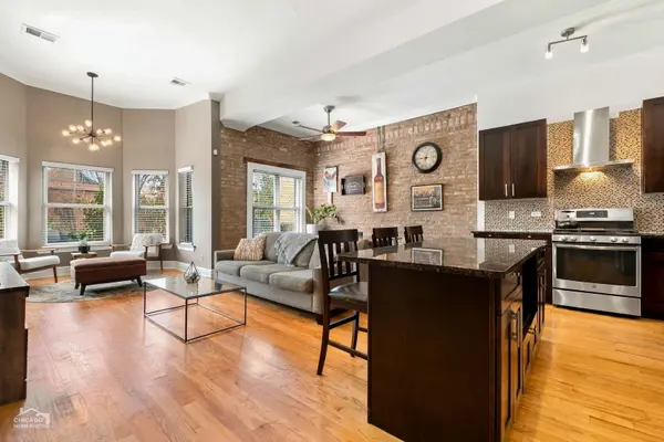746 W Cornelia AVE #3W, Chicago, IL 60657