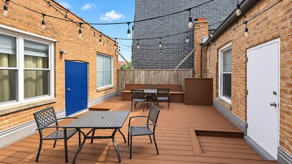 1214 W Belmont AVE #2S, Chicago, IL 60657