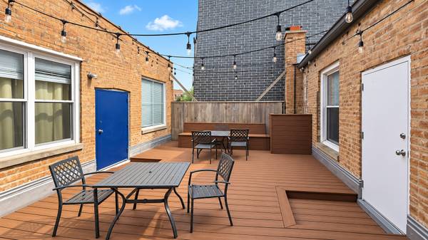 1214 W Belmont AVE #2S, Chicago, IL 60657
