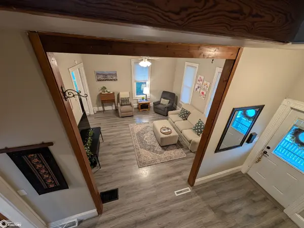 1608 Division ST, Burlington, IA 52601