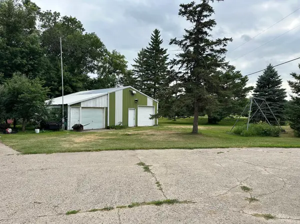 11381 Hubert LN, Cold Spring, MN 56320