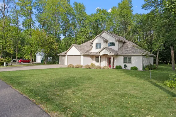 3214 Shorewood DR, Rush City, MN 55069