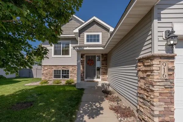 916 Forest Edge DR, Jordan, MN 55352