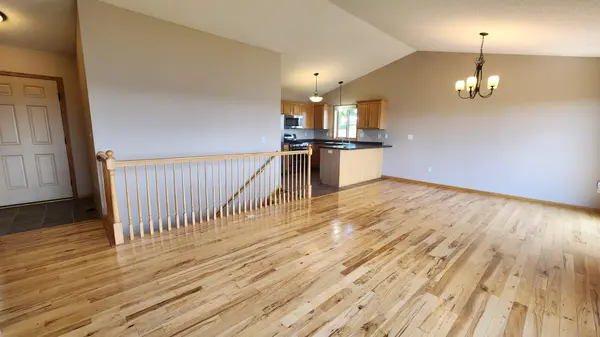 2136 Ashland DR NW, Rochester, MN 55901