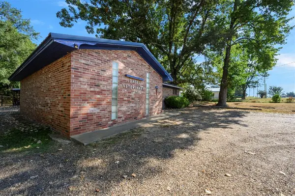 811 E Lincoln RD, Idabel, OK 74745