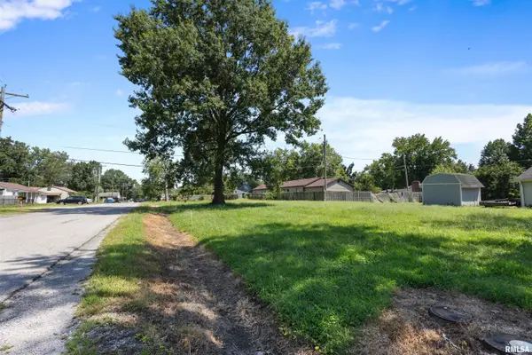 1201 W CONCORD ST, Marion, IL 62959