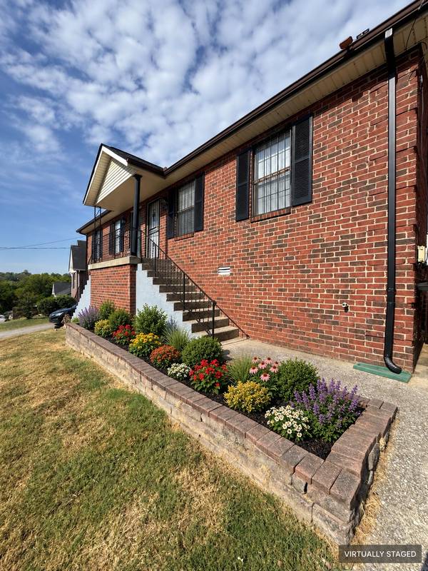 514 Phipps Dr, Nashville, TN 37218