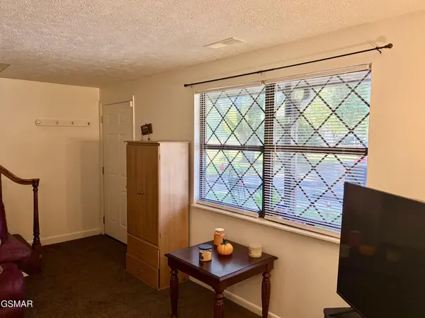 625 S Asbury Drive #20, Pigeon Forge, TN 37863