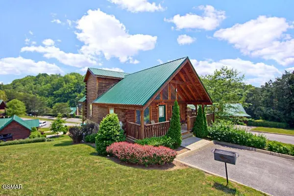 1653 Little Cabin Loop,  Pigeon Forge,  TN 37862