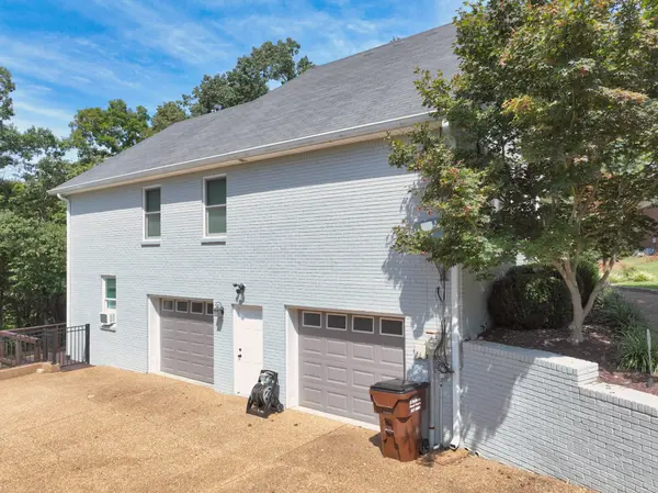 307 Dorris Ct, Hendersonville, TN 37075