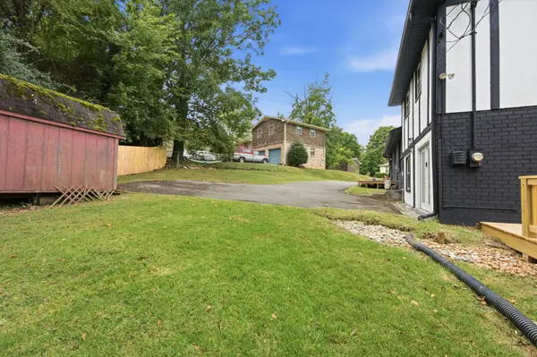 3337 Falls Creek Dr, Nashville, TN 37214