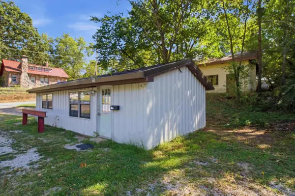 902 S Hill ST, West Plains, MO 65775