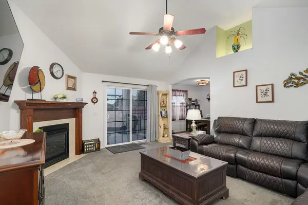 4037 W Linwood ST, Springfield, MO 65807