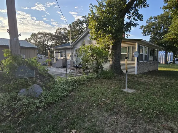 31707 Catfish ST, Warsaw, MO 65355