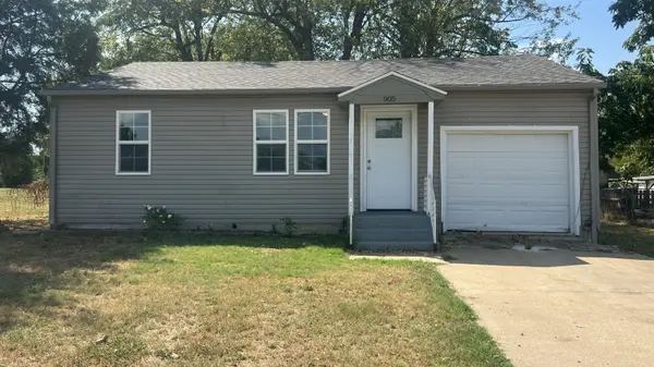 905 S Griffith AVE, Aurora, MO 65605