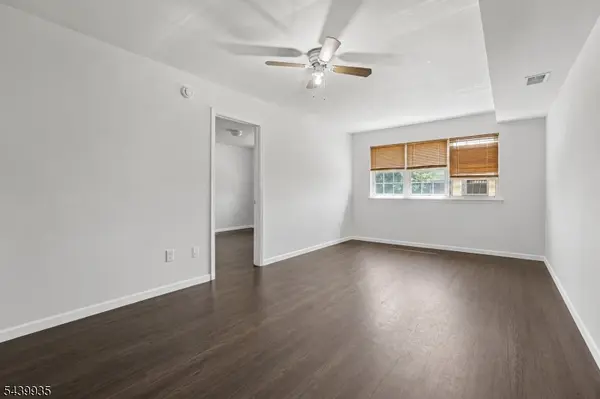 288 College Dr, Edison Twp., NJ 08817
