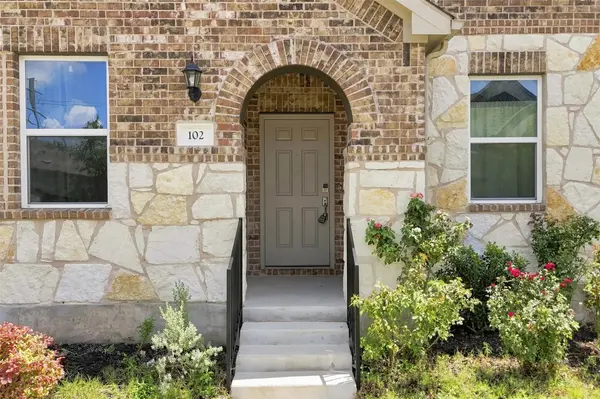 102 Gracie WAY, Hutto, TX 78634
