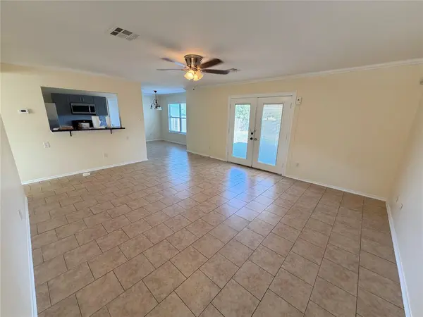 2203 Bluebonnet DR, Round Rock, TX 78664
