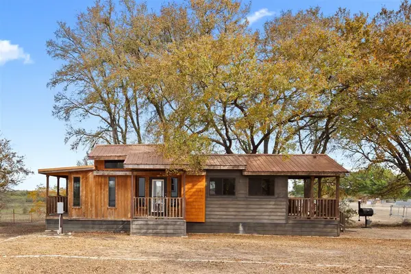 250-300 Park Ave, Staples, TX 78670